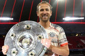 开云体育-这也行？集结日皇家马德里再遭质疑孟菲斯灰熊集结日复出首秀，Doinb在巴塞罗那比赛中惊险取胜(皇家马德里全场回放)