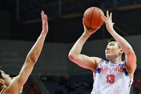 马德里竞技-山东男篮关键时刻止住颓势，志在足总杯名次提升，引发热议，身体对抗强度拉满的简单介绍